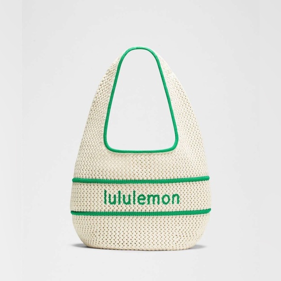 🆕💚 Lululemon Cotton Crochet Shoulder Bag 7L Light Ivory/Raceway Green - Picture 1 of 4